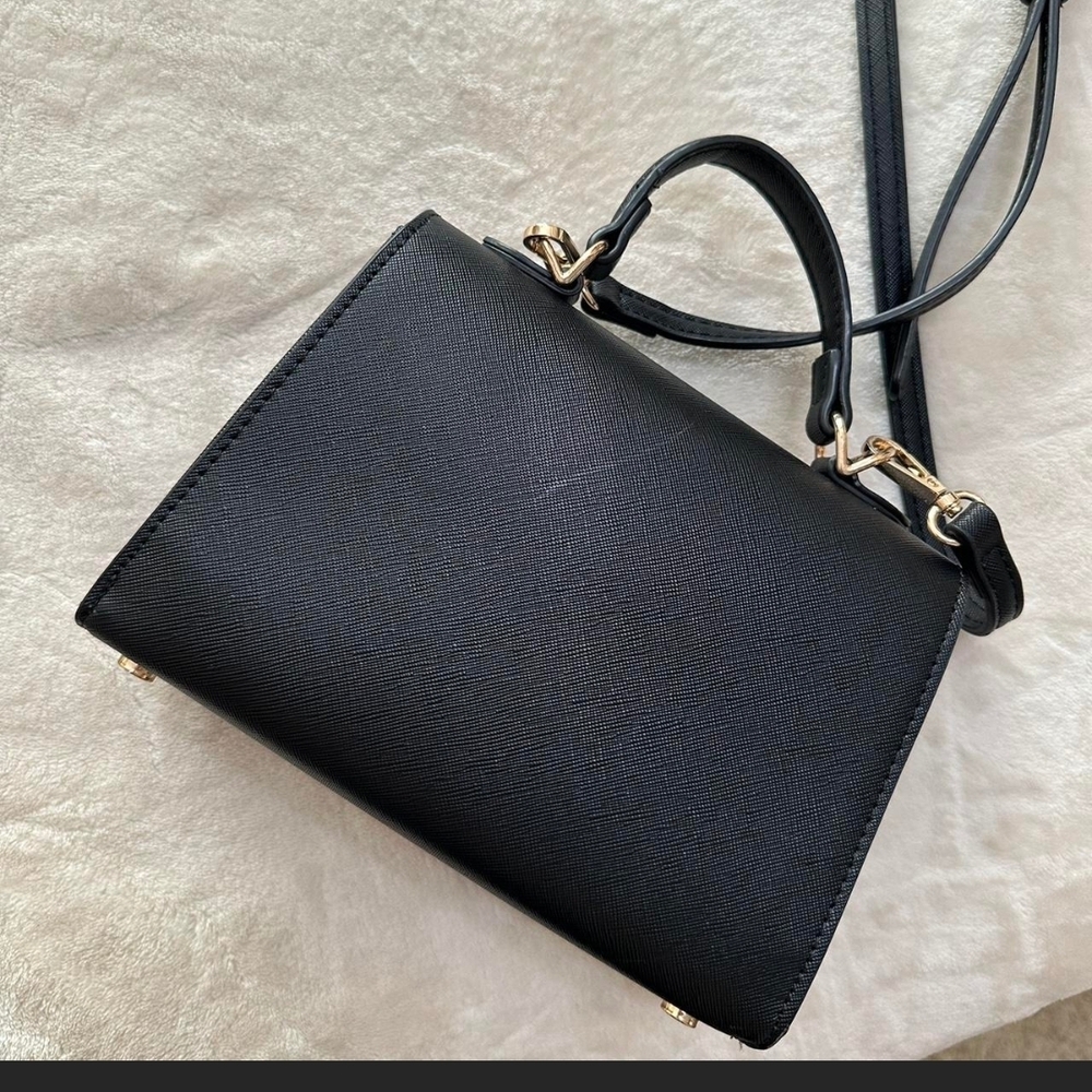 Structured Black Crossbody Purse - Picture 2 of 3